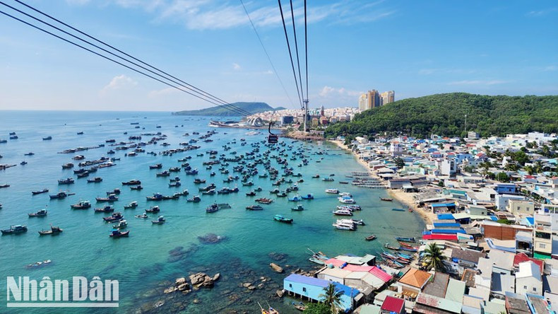 Hon Thom cable car in Phu Quoc City.