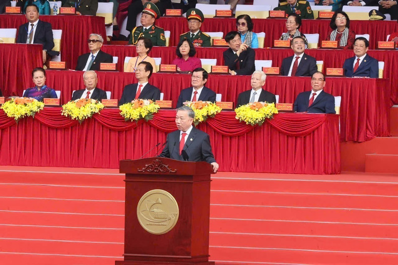 Party General Secretary To Lam delivers a speech at the ceremony marking the 50th anniversary of the Liberation of the South and National Reunification. (Photo: VNA)