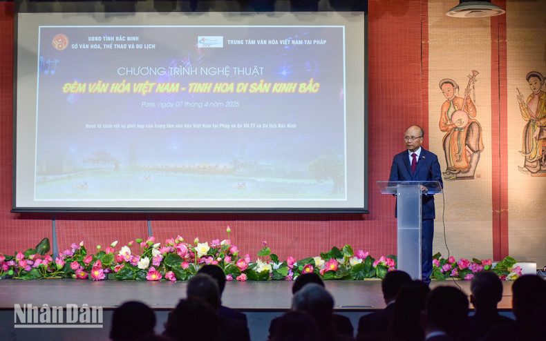 Vietnamese Ambassador to France Dinh Toan Thang affirms that Kinh Bac, which is known today as Bac Ninh, is a land of rich cultural heritage, the birthplace of invaluable legacies that have greatly enriched the national cultural treasure trove. The Ambassador also stresses the pivotal role of culture as a bridge connecting nations and peoples, fostering mutual understanding, building trust, and laying a solid foundation for cooperation across various fields. Vietnamese Ambassador to France Dinh Toan Thang affirms that Kinh Bac, which is known today as Bac Ninh, is a land of rich cultural heritage, the birthplace of invaluable legacies that have greatly enriched the national cultural treasure trove. The Ambassador also stresses the pivotal role of culture as a bridge connecting nations and peoples, fostering mutual understanding, building trust, and laying a solid foundation for cooperation across various fields.