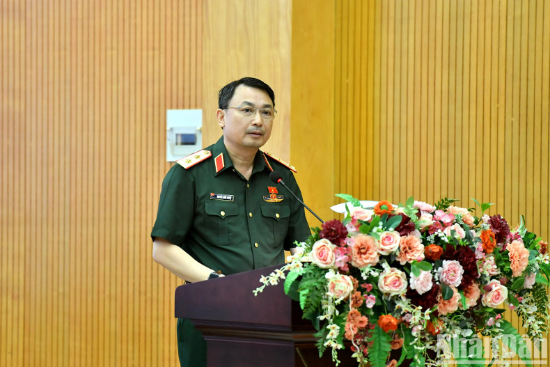 NA deputy Nguyen Quoc Duyet delivers a report at the meeting. NA deputy Nguyen Quoc Duyet delivers a report at the meeting.