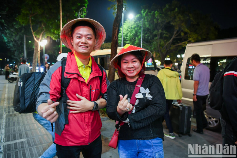 The fans’ love for the Vietnam national team The fans’ love for the Vietnam national team