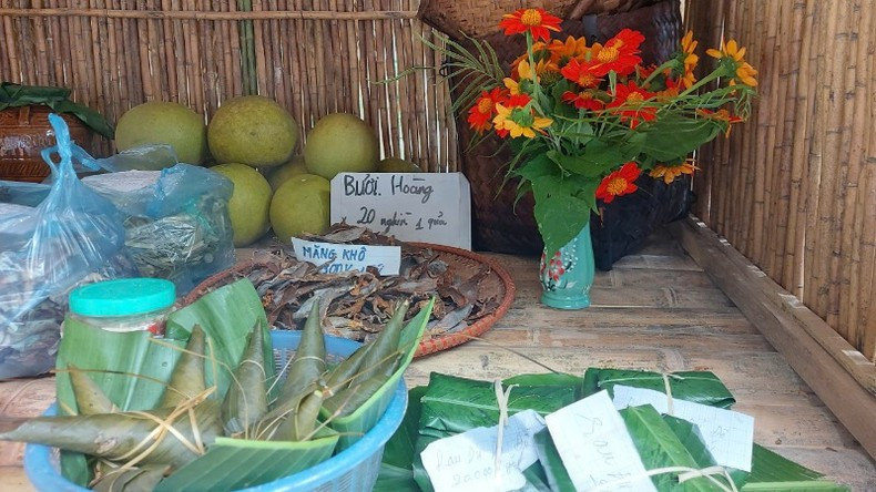 Local agricultural products are beautifully arranged. Local agricultural products are beautifully arranged.