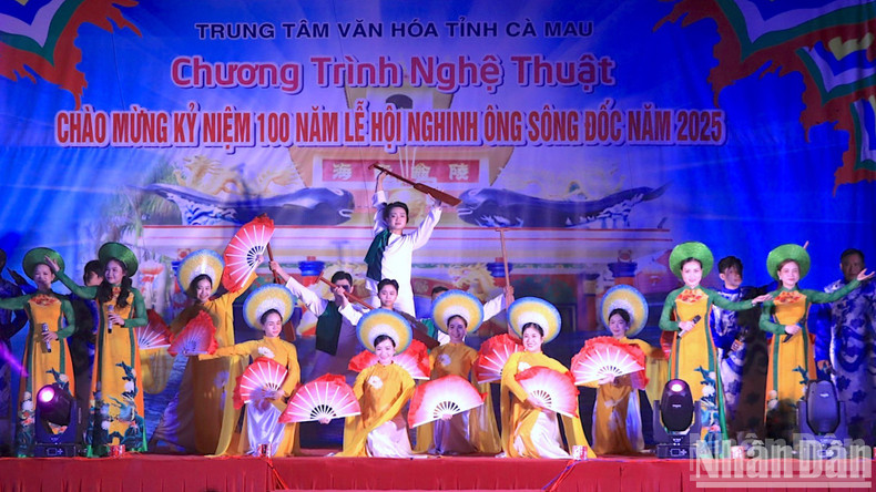 An art performance at the opening ceremony for the festival on March 13.