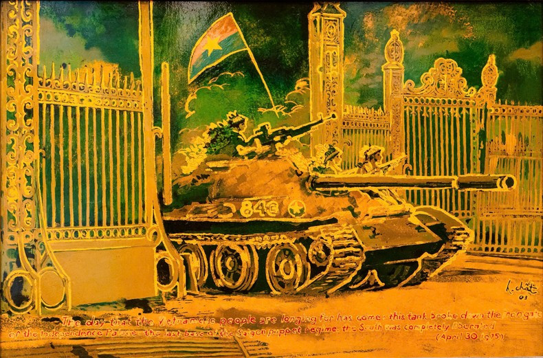 The painting features the moment of a tank crashing into the gate of Dinh Doc Lap (Independence Palace) by artist Tran Huu Chat. The painting features the moment of a tank crashing into the gate of Dinh Doc Lap (Independence Palace) by artist Tran Huu Chat.