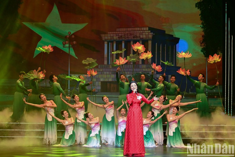 Traditional cultural values contribute to arousing national pride. (Image for illustration: THE DAI)