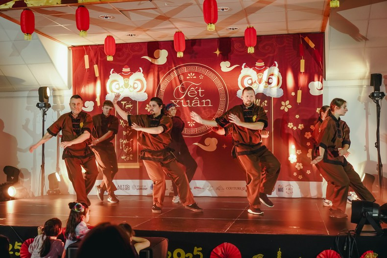 The traditional performances are especially well received by the French audience.