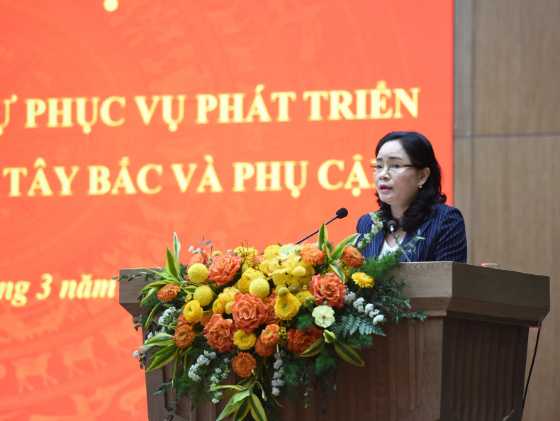 Deputy Minister of Culture, Sports and Tourism Trinh Thi Thuy speaks at the conference.