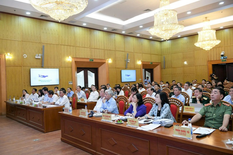 The delegates attend the meeting. (Photo: THE DAI)