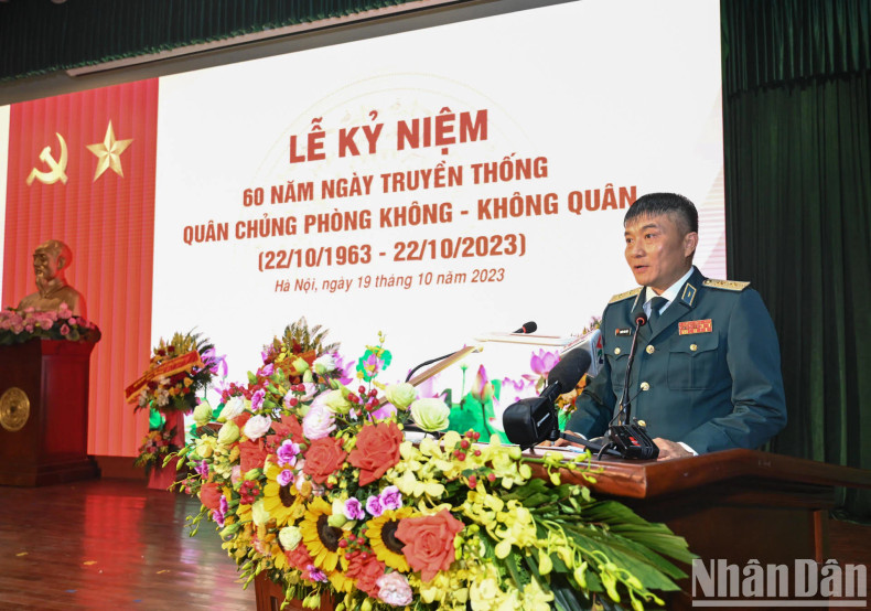 Lieutenant General Nguyen Van Hien, Commander of the ADAF, gives a speech at the celebration. Lieutenant General Nguyen Van Hien, Commander of the ADAF, gives a speech at the celebration.