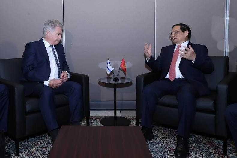 PM Pham Minh Chinh (R) receives Finnish President Sauli Niinisto. (Photo: Nhat Bac) PM Pham Minh Chinh (R) receives Finnish President Sauli Niinisto. (Photo: Nhat Bac)