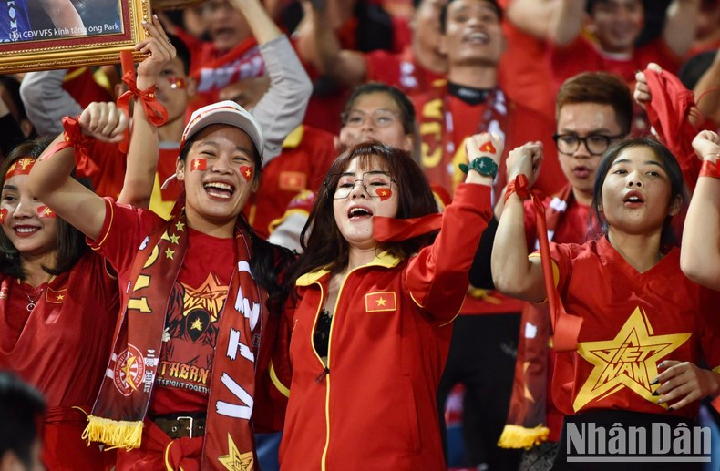 The fans cheer as the Vietnamese team claims 2-0 win against Indonesia. The fans cheer as the Vietnamese team claims 2-0 win against Indonesia.