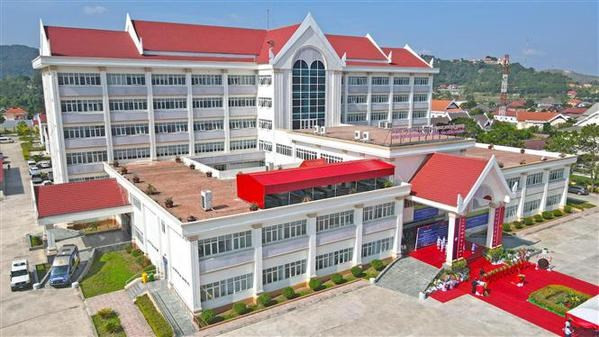 The Laos-Vietnam Friendship Hospital is built at a cost of 500 billion USD (Photo: VNA) The Laos-Vietnam Friendship Hospital is built at a cost of 500 billion USD (Photo: VNA)