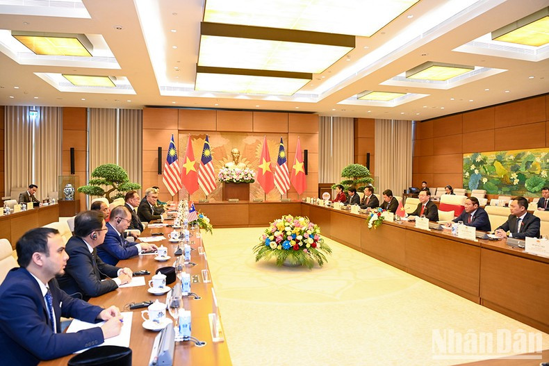 At the meeting between the two leaders. (Photo: NDO)