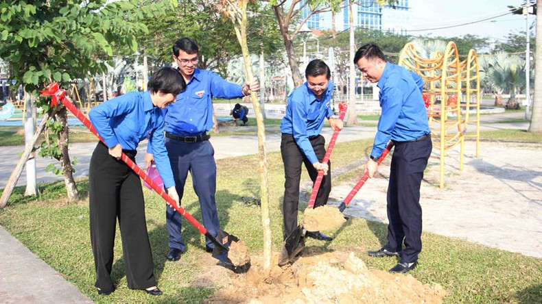 At the luanching ceremony of Tet tree planting festival in Da Nang City. (Photo: NDO) At the luanching ceremony of Tet tree planting festival in Da Nang City. (Photo: NDO)