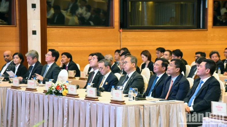 Representatives from ministries and agencies attend the ceremony.