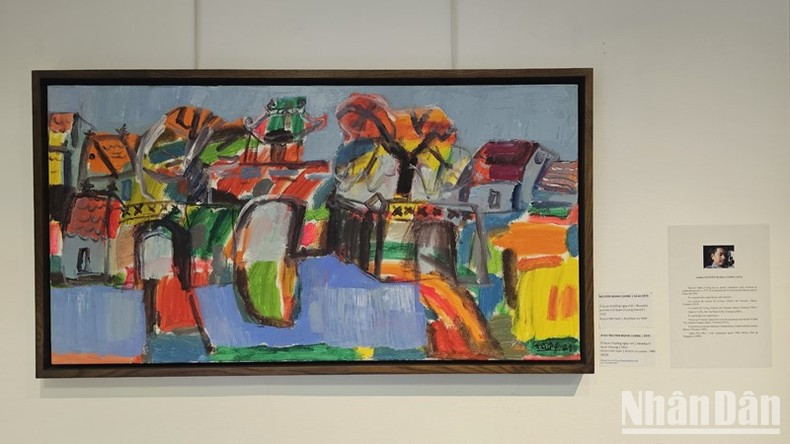 Acrylic painting "O Quan Chuong on a new day" by artist Nguyen Nghia Cuong. (Photo: MINH DUY) Acrylic painting "O Quan Chuong on a new day" by artist Nguyen Nghia Cuong. (Photo: MINH DUY)