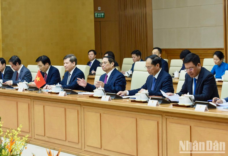 PM Pham Minh Chinh and other members of the Vietnamese Government attend the talks.