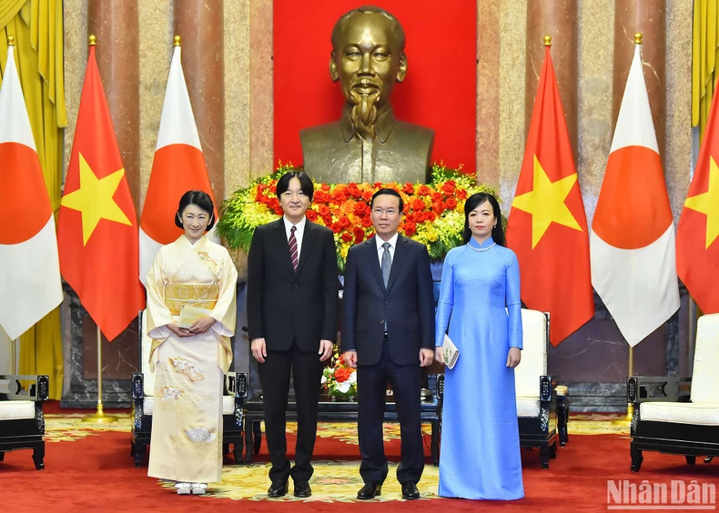 President Vo Van Thuong and his spouse Phan Thi Thanh Tam receive Japanese Crown Prince Akishino and Crown Princess Kiko. President Vo Van Thuong and his spouse Phan Thi Thanh Tam receive Japanese Crown Prince Akishino and Crown Princess Kiko.