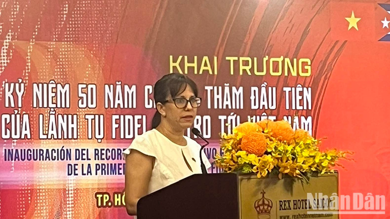 Ariadne Feo Labrada, Consul General of the Republic of Cuba in Ho Chi Minh City, speaks at the event.