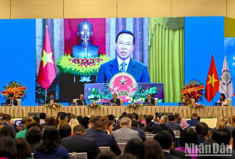 Recorded speech of President Vo Van Thuong sent to the Global Young Parliamentarians Conference. Recorded speech of President Vo Van Thuong sent to the Global Young Parliamentarians Conference.