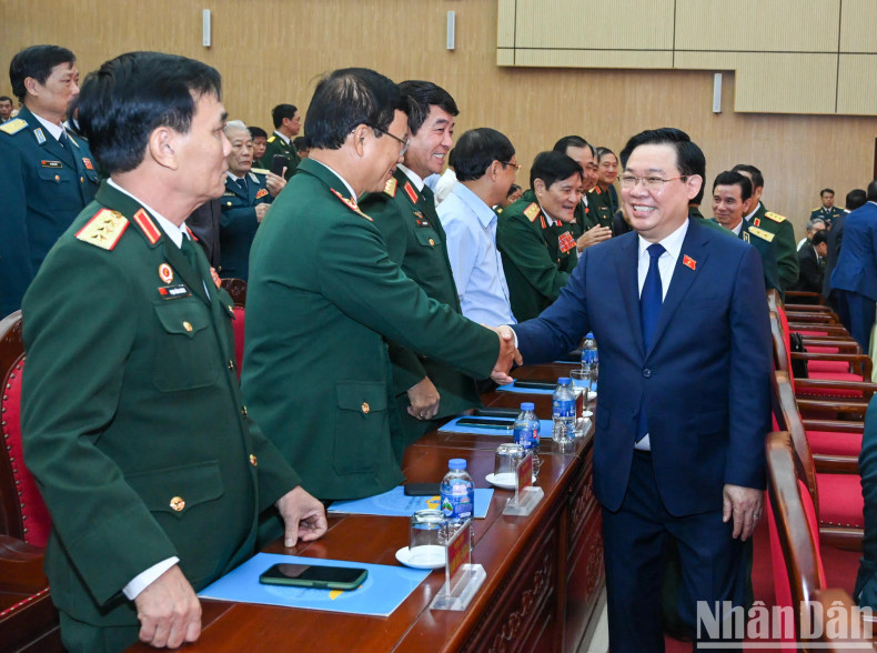 NA Chairman Vuong Dinh Hue and the delegates attend the ceremony. NA Chairman Vuong Dinh Hue and the delegates attend the ceremony.