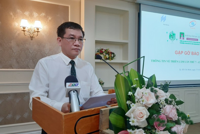 Vu Anh Tuan, Deputy Director of National Agency for Science and Technology Information speaks at the press conference. Vu Anh Tuan, Deputy Director of National Agency for Science and Technology Information speaks at the press conference.