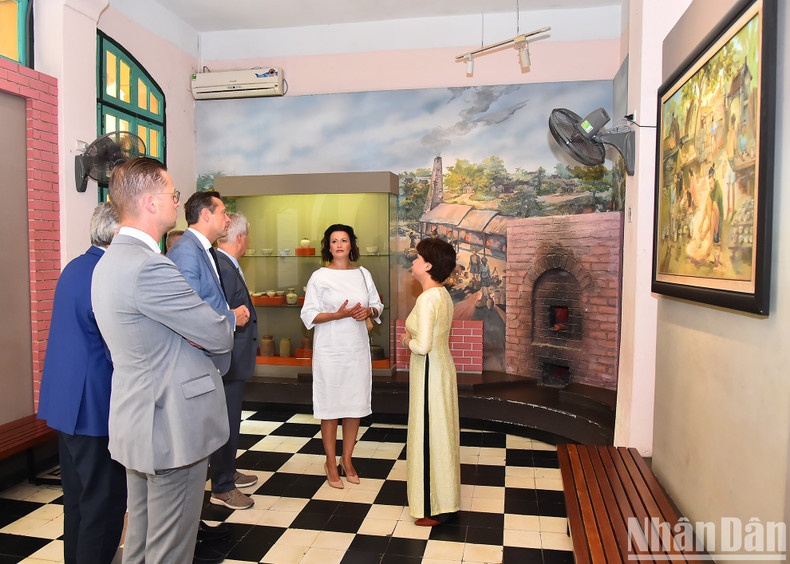 President of the Belgian Senate Stephanie D'Hose and other members of the Belgian delegation visits Hoa Lo Prison Relic Site, in Hoan Kiem District.