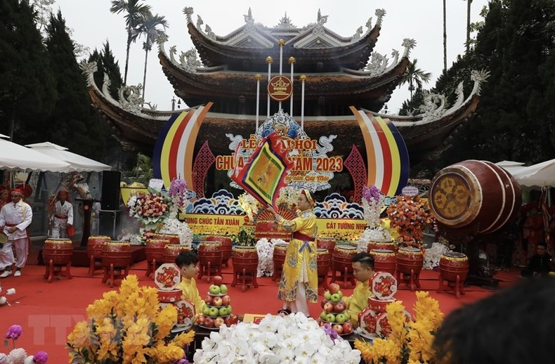 An art performance at the opening ceremony. (Photo: VNA)