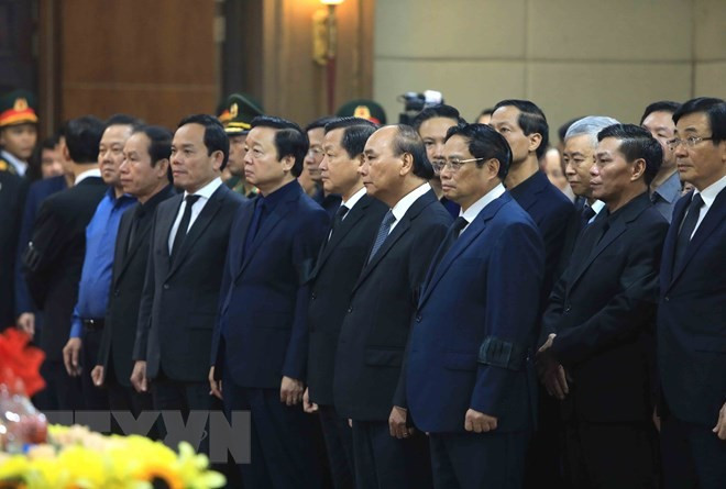 PM Pham Minh Chinh, leaders and former leaders of the Party and State at the memorial service for Deputy PM Le Van Thanh. (Photo: VNA) PM Pham Minh Chinh, leaders and former leaders of the Party and State at the memorial service for Deputy PM Le Van Thanh. (Photo: VNA)