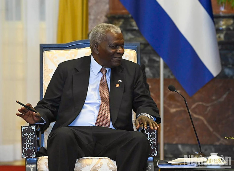 An overview of the reception.