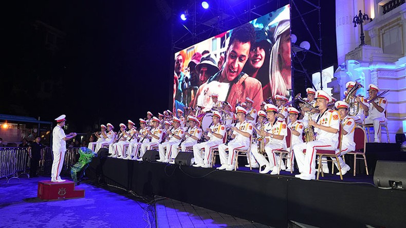 The orchestra performs outside the Hanoi Opera House. (Photo courtesy of organisers) The orchestra performs outside the Hanoi Opera House. (Photo courtesy of organisers)