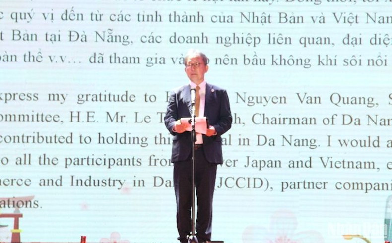 Japanese Ambassador to Vietnam Yamada Takio speaks at the event. (Photo: Anh Dao)