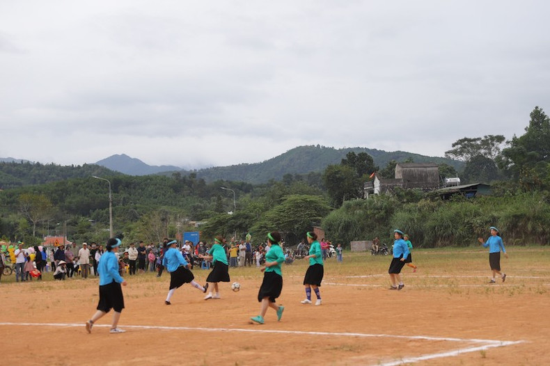 Women’s football teams compete at the festival.