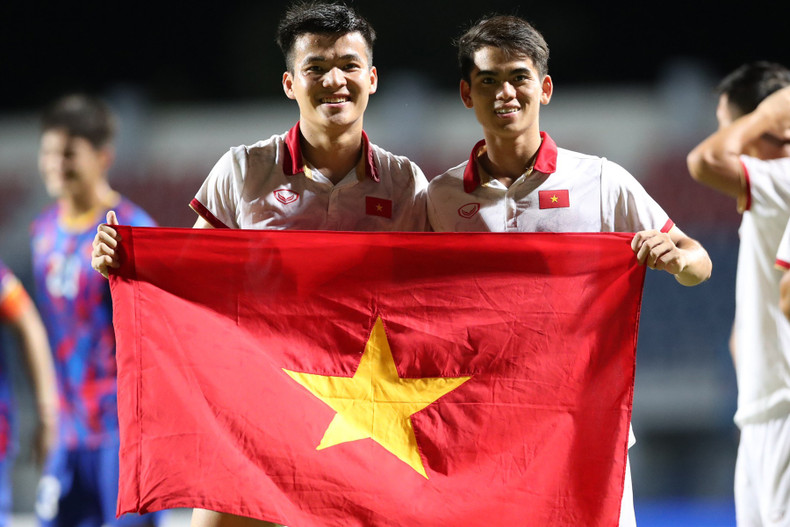 The happiness of Vietnamese players. (Photo: vietnamnet)