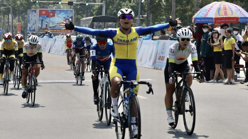 The rider from Thailand wins the yello jersey. (Photo: NDO) The rider from Thailand wins the yello jersey. (Photo: NDO)