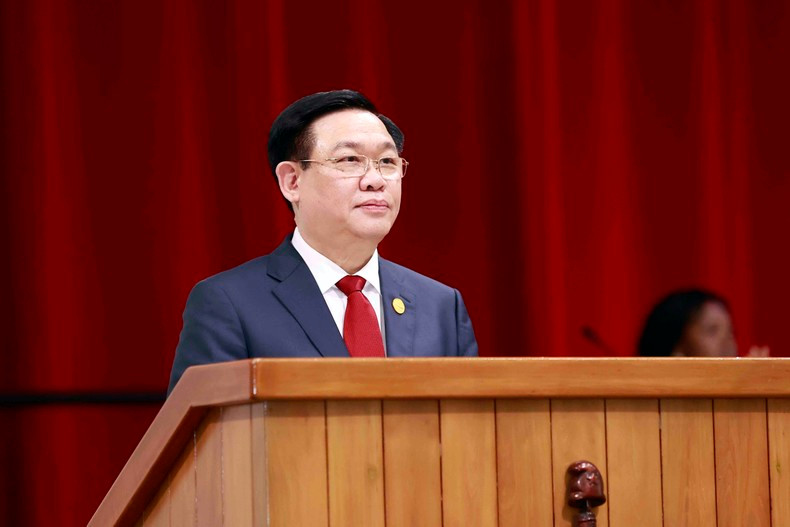 NA Chairman Vuong Dinh Hue attends the special session of the 10th Cuban National Assembly and the celebration of the 62nd anniversary of the Giron Beach Victory. (Photo: DOAN TAN) NA Chairman Vuong Dinh Hue attends the special session of the 10th Cuban National Assembly and the celebration of the 62nd anniversary of the Giron Beach Victory. (Photo: DOAN TAN)