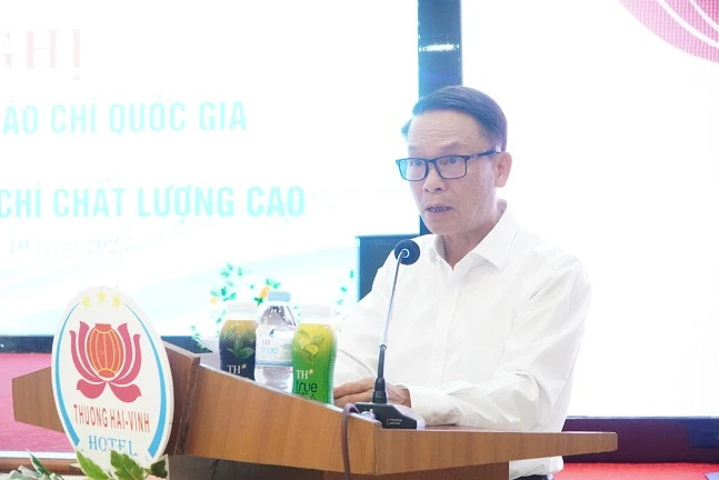 Vice Chairman of the VJA Nguyen Duc Loi speaks at the conference.