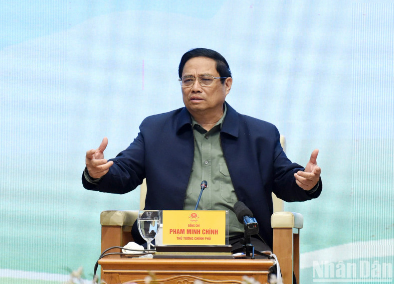 PM Pham Minh Chinh speaks at the dialogue. (Photo: NDO)