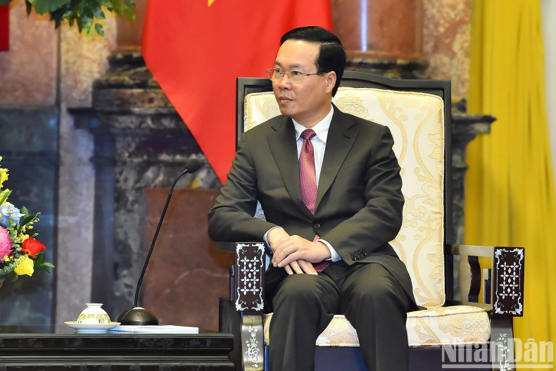 President Vo Van Thuong speaks at the reception.