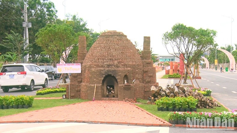 The miniature ceramic brick kiln model