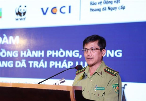 Nguyen Quoc Hung, head of the Dak Lak forest protection sub-department, speaks at the seminar (Photo: VNA)