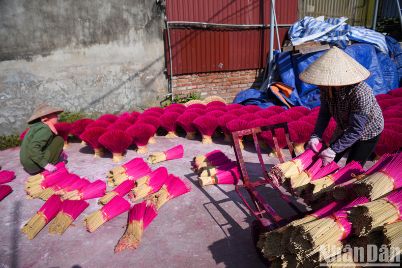 If you have a lot of time and visit the long-standing incense production facilities, you will have the opportunity to see the entire production process of the locals. If you have a lot of time and visit the long-standing incense production facilities, you will have the opportunity to see the entire production process of the locals.