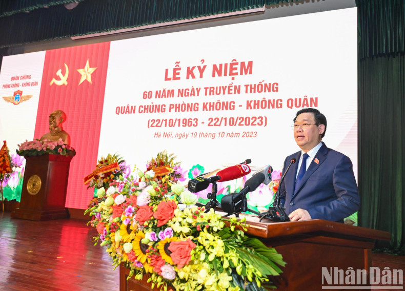National Assembly (NA) Chairman Vuong Dinh Hue speaks at the event. (Photo: NDO)