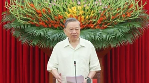 Party General Secretary To Lam speaks at the meeting. (Photo: VNA)