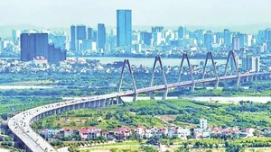 Nhat Tan Bridge, Ha Noi. (Photo: Quang Thai)
