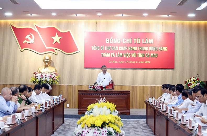 Party General Secretary To Lam speaks at a working session with the Standing Board of the Ca Mau Provincial Party Committee in November 2024 (Photo: VNA) to-lam-tinh-uy-ca-mau-7-8912.jpg