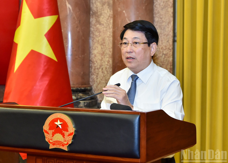 State President Luong Cuong speaks at the meeting State President Luong Cuong speaks at the meeting