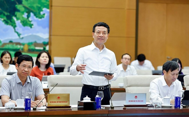 Minister of Science and Technology Nguyen Manh Hung speaks at the event. (Photo: VNA) Minister of Science and Technology Nguyen Manh Hung speaks at the event. (Photo: VNA)