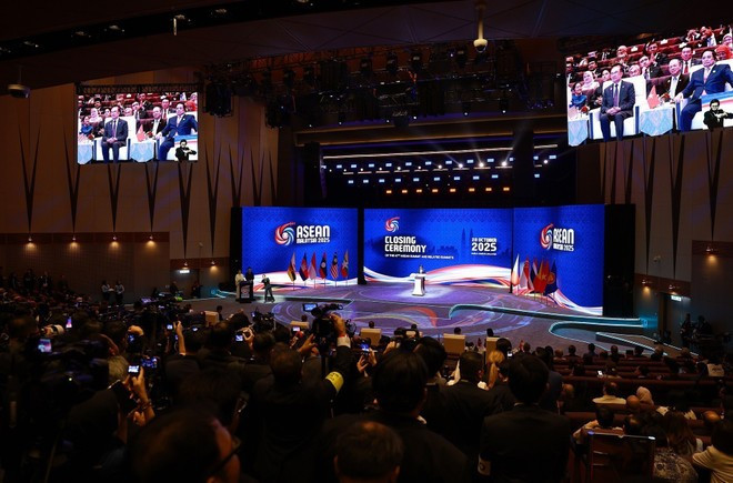 A view of the closing ceremony of the 47th ASEAN Summit and Related Summits on October 28 afternoon (Photo: VNA) 2-asean-summit-closing-vna.jpg