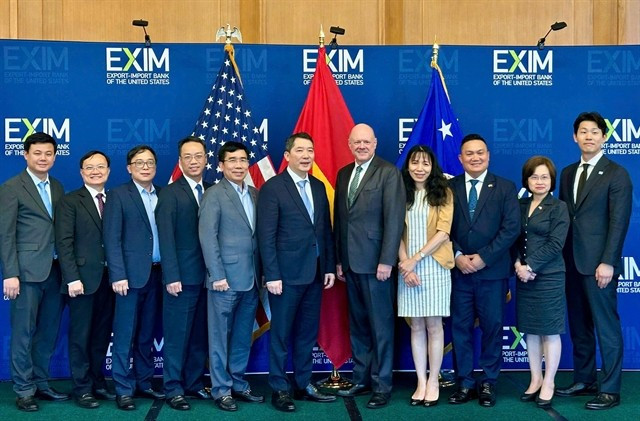 The Vietnamese and US delegates at a meeting at SelectUSA 2025. — Photo courtesy of the organisers 424791-5169087366030913-image.jpg